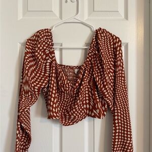 Geometric Patterned Long Sleeve Top